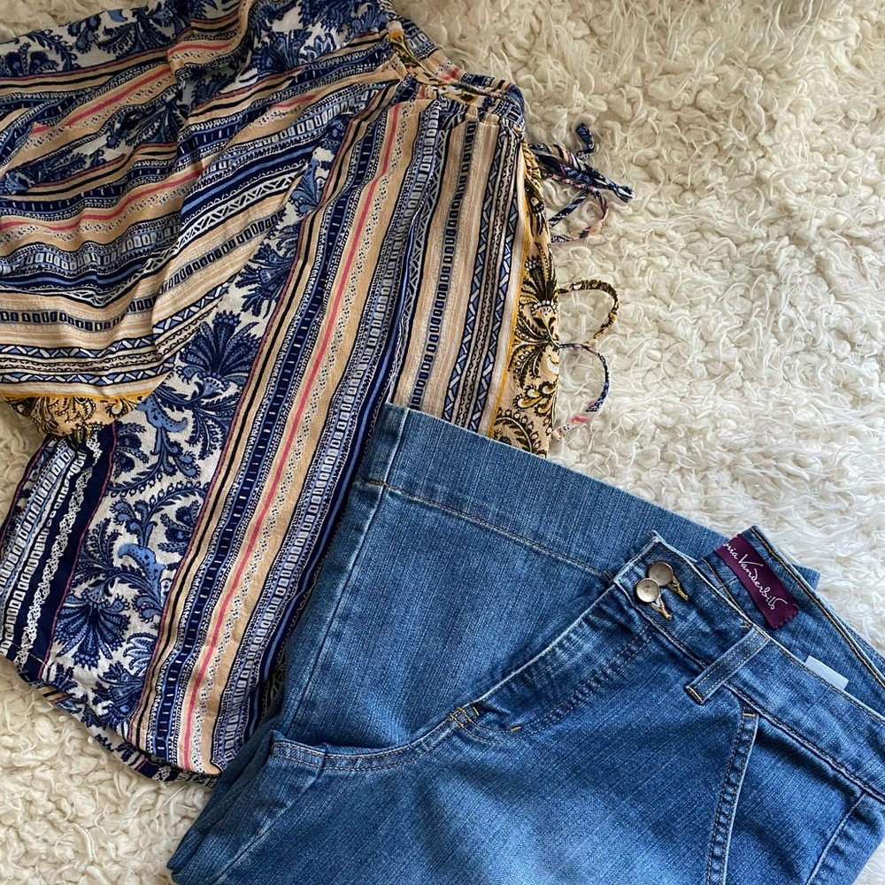 Gloria Vanderbilt denim capris